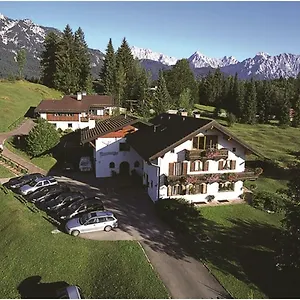 Gästehaus Alpina Krün